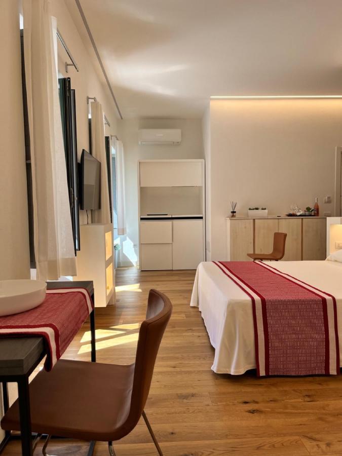Dimora Elle Hotel La Maddalena  Eksteriør billede